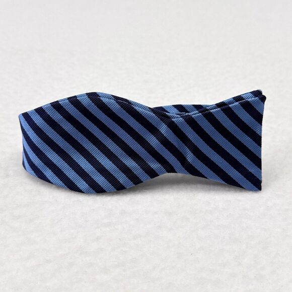 Brooks Brothers Bow Tie‎ Blue Striped 100% Silk Preppy Career Handmade - Picture 1 of 4